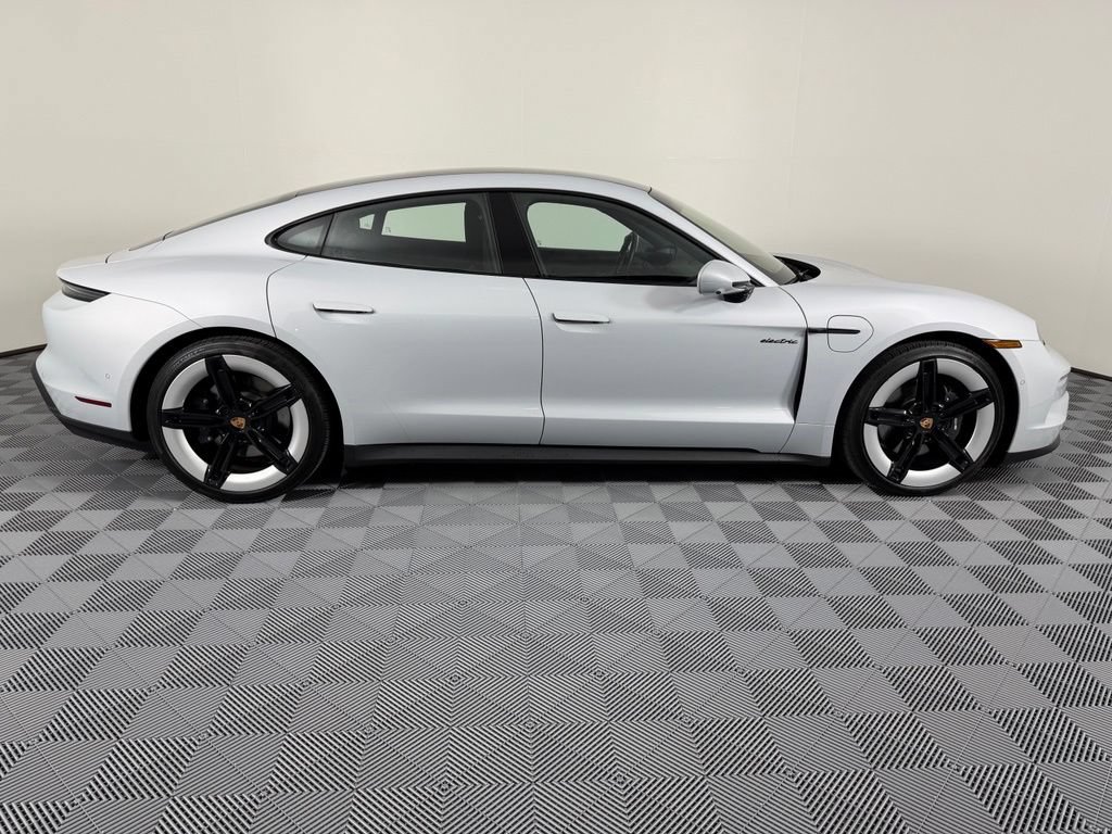Certified 2026 Porsche Taycan RWD image 11