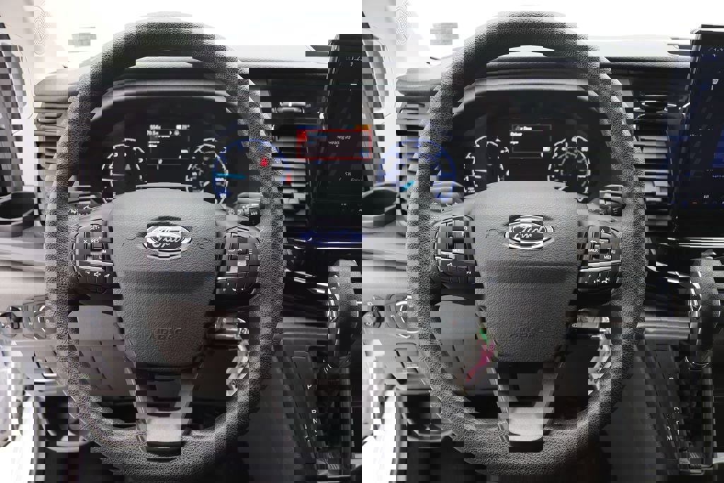 Used 2023 Ford Transit 350 XLT image 17