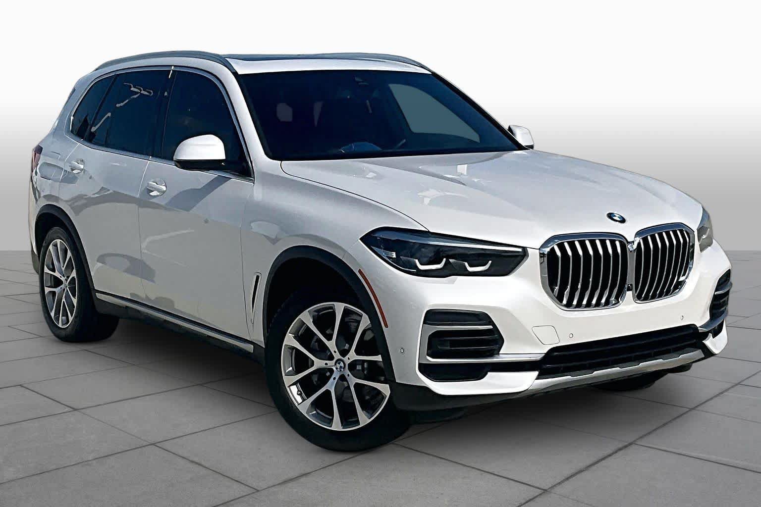 Used 2023 BMW X5 sDrive40i w/ Premium Package RWD image 2