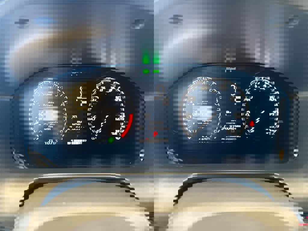 Certified 2025 Honda HR-V LX image 33