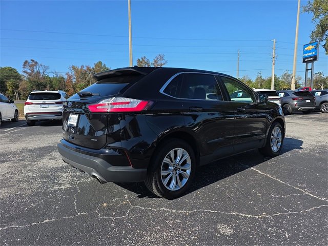Used 2024 Ford Edge Titanium image 3