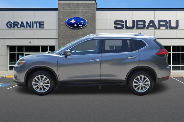 Used 2017 Nissan Rogue SV AWD/4WD image 6