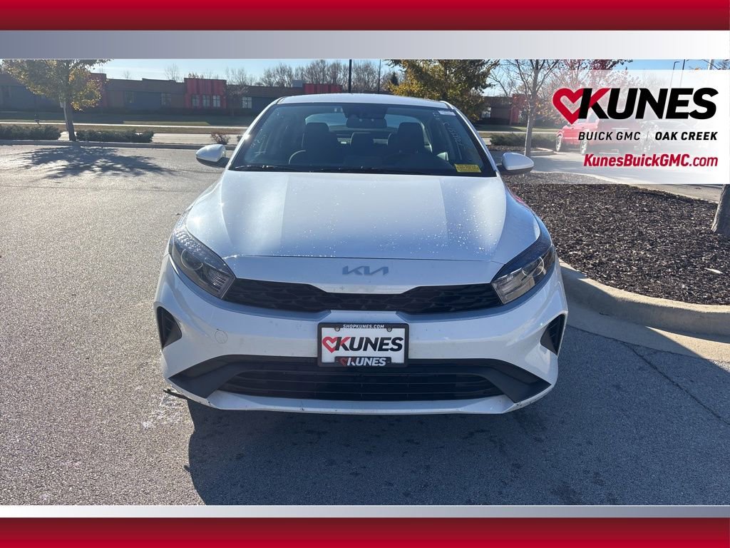 Used 2024 Kia Forte LXS image 3