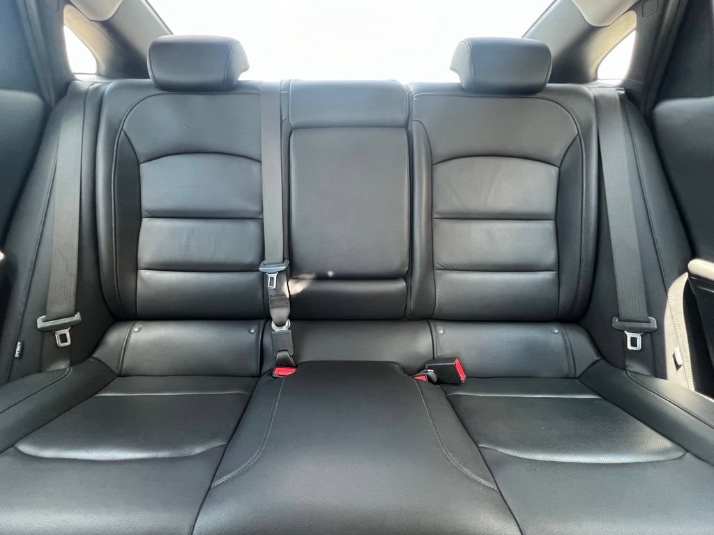 Used 2022 Chevrolet Malibu Premier FWD image 9