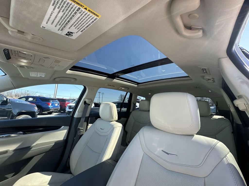 Used 2024 Cadillac XT6 Premium Luxury w/ Technology Package AWD/4WD image 22