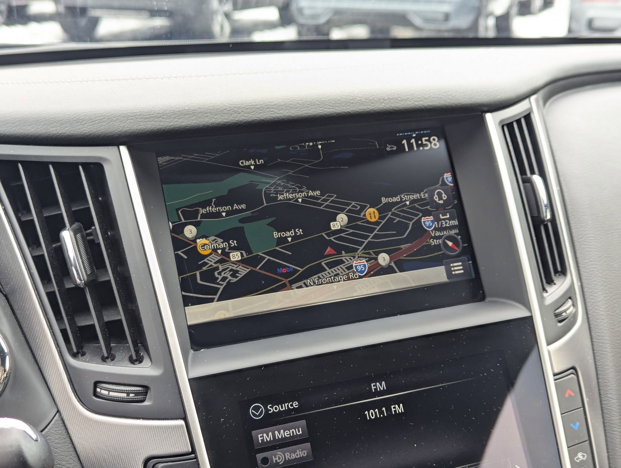 Used 2022 INFINITI Q60 3.0t Luxe w/ Essential Package image 17