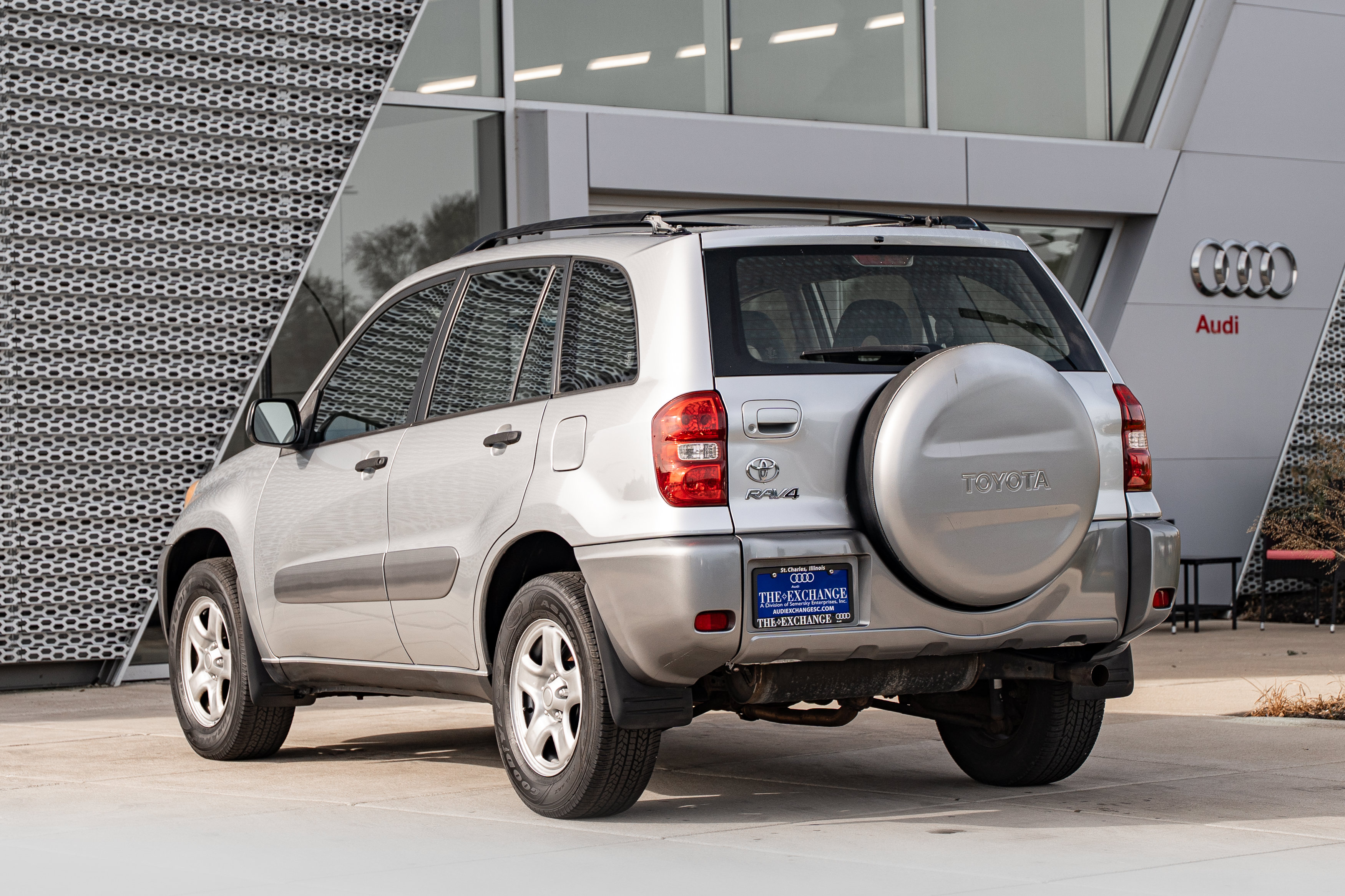 Used 2005 Toyota RAV4 2WD image 5