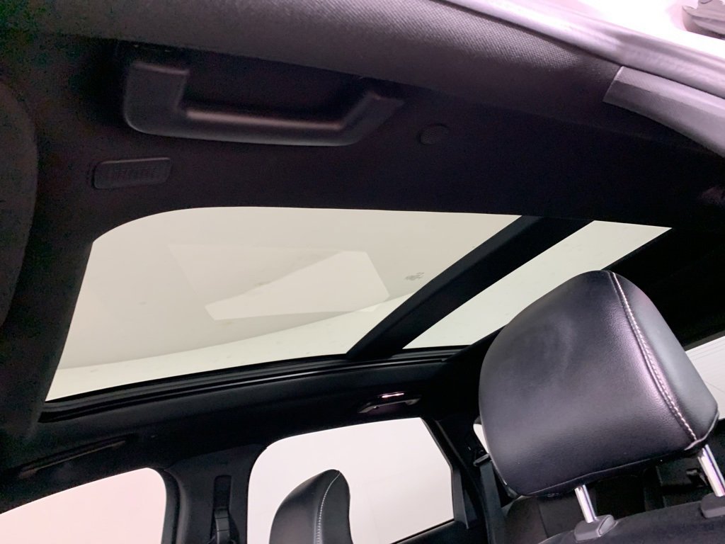 Used 2019 Ford Edge ST w/ Convenience Package image 28