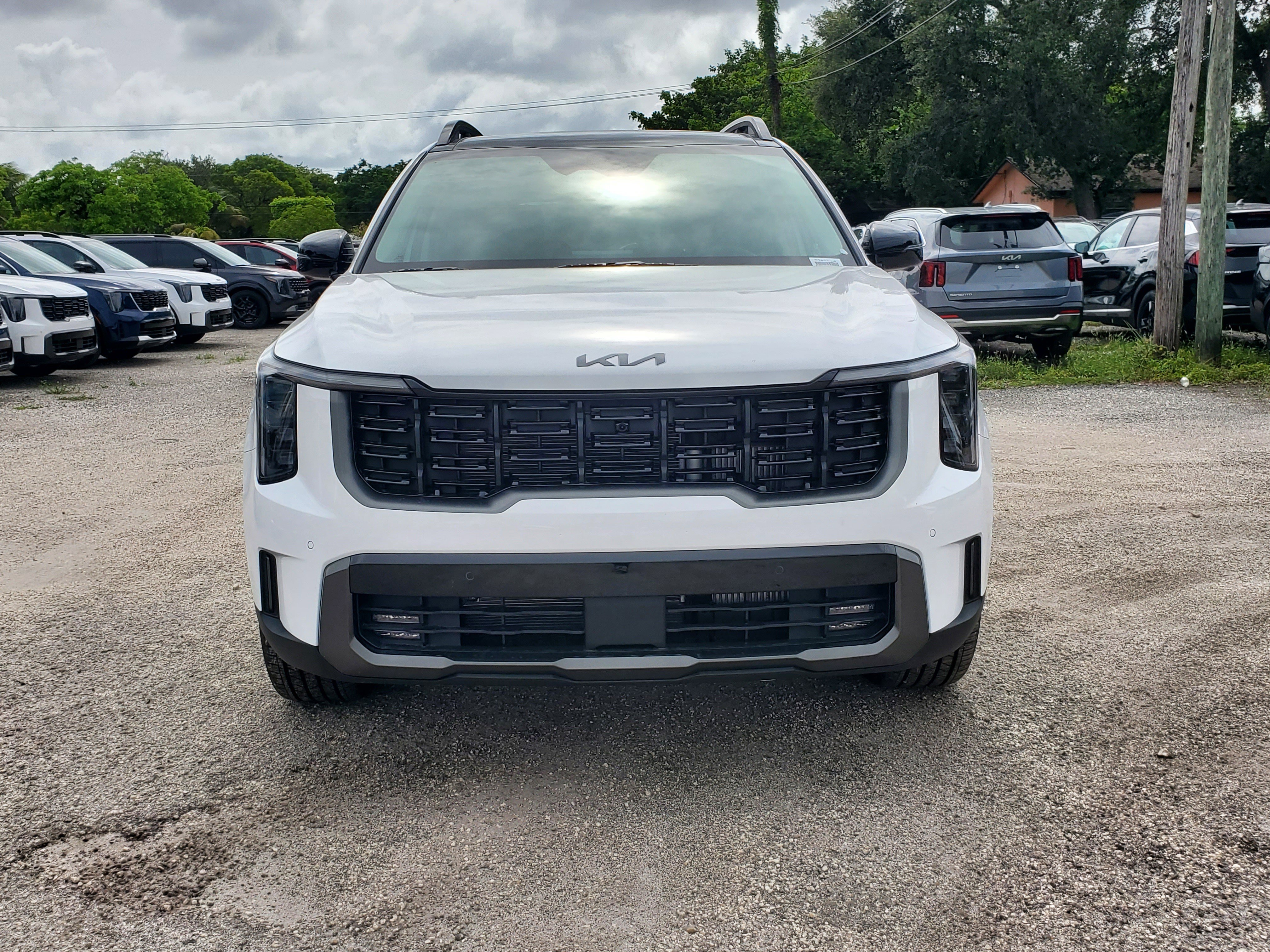 New 2025 Kia Sorento SX image 2