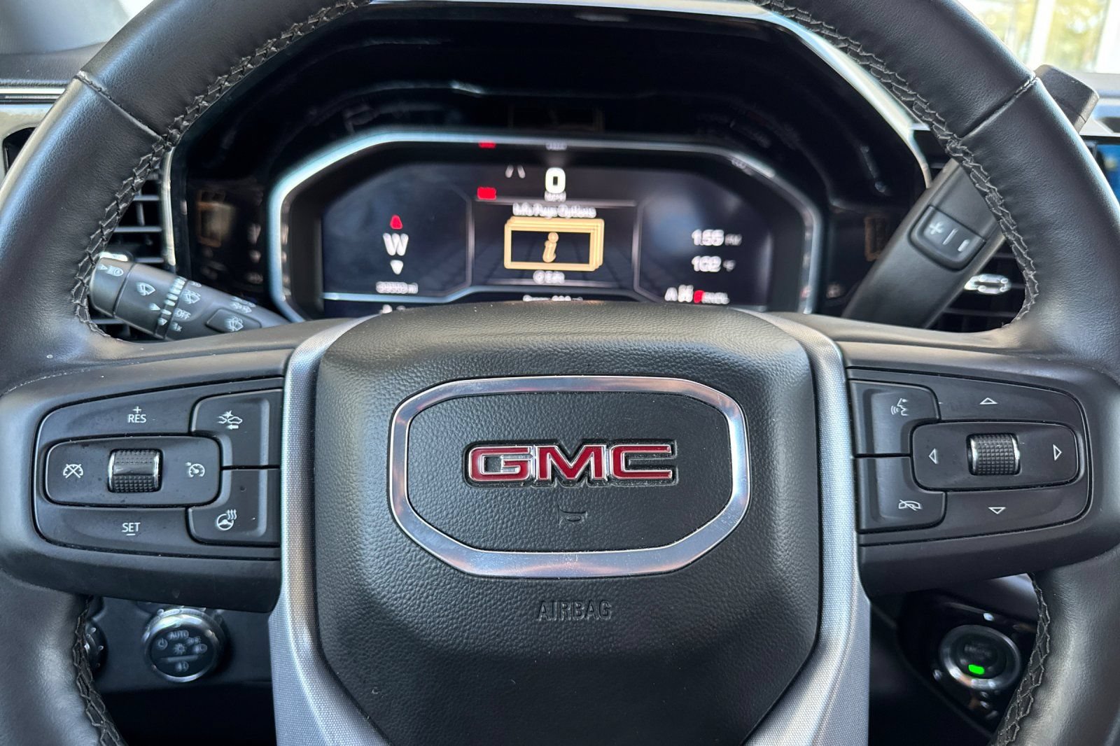 Certified 2025 GMC Sierra 1500 SLT AWD/4WD image 25
