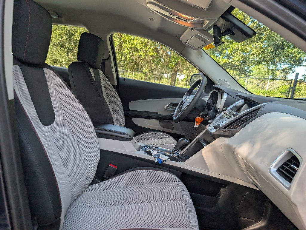 Used 2017 Chevrolet Equinox LS FWD image 18