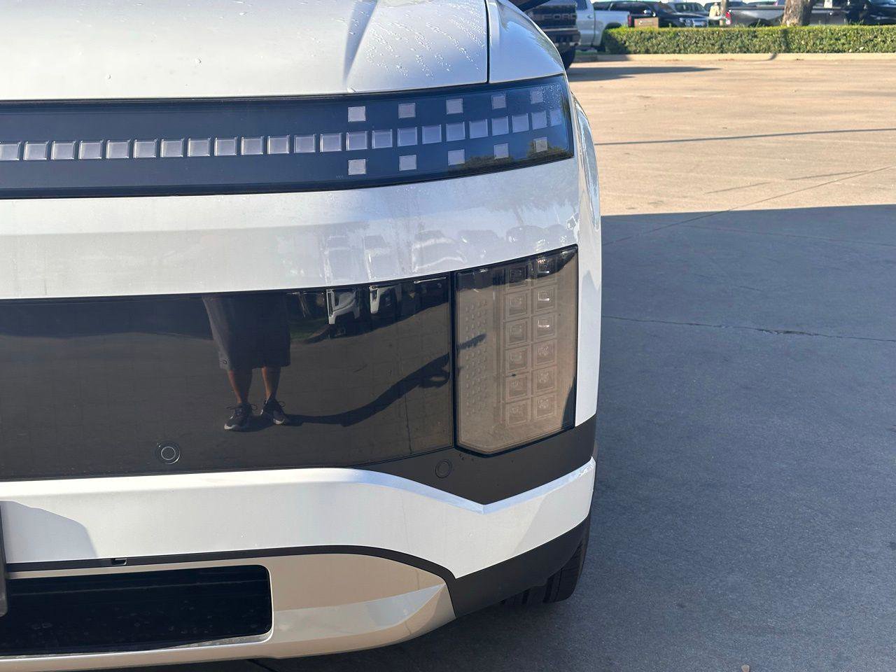 New 2026 Hyundai Ioniq 9 S image 5