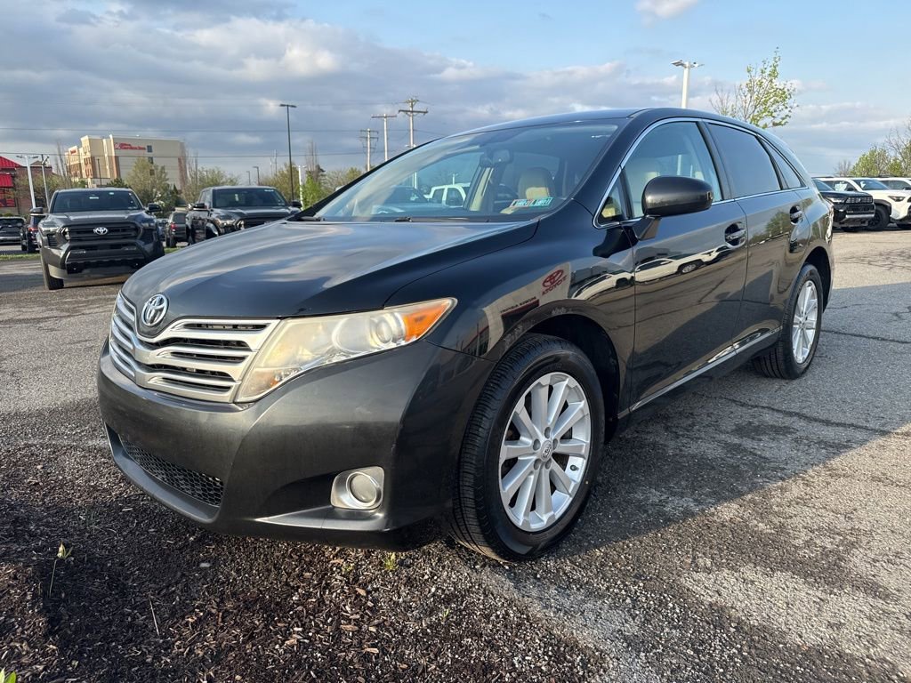 Used 2012 Toyota Venza LE w/ LE Convenience Pkg AWD/4WD image 2