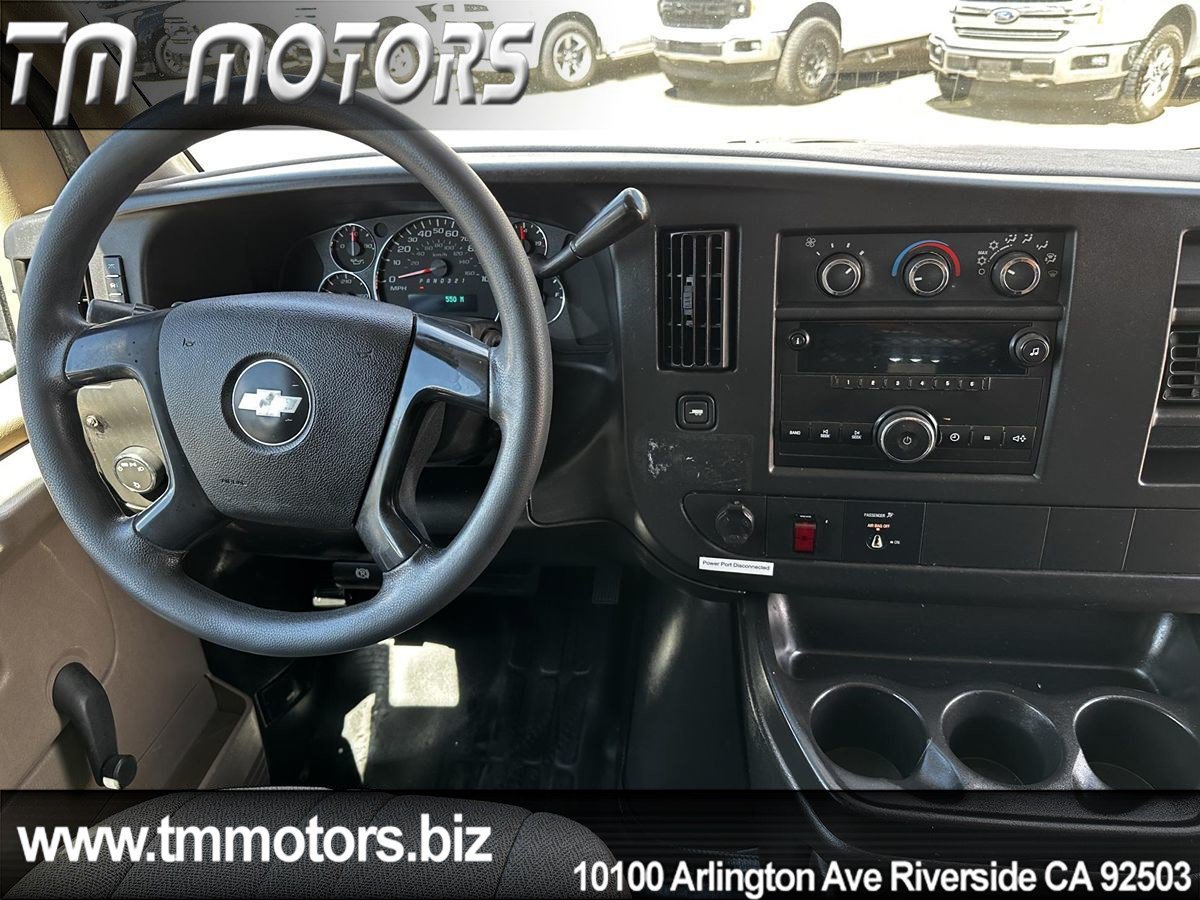 Used 2008 Chevrolet Express 2500 RWD image 7
