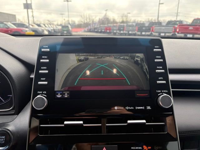 Used 2019 Toyota Avalon XSE image 5