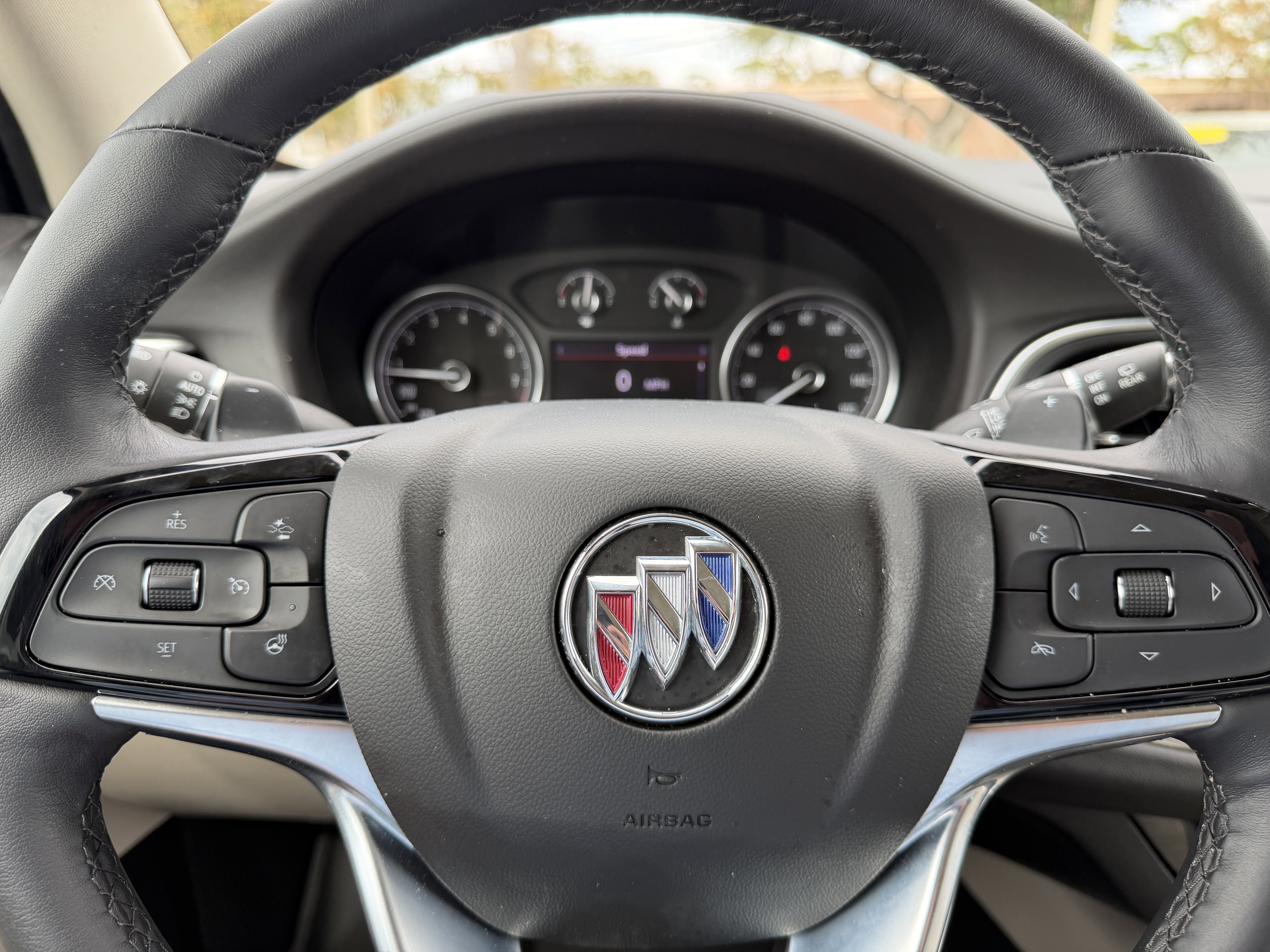 Used 2022 Buick Enclave Essence w/ Sport Touring Edition image 29