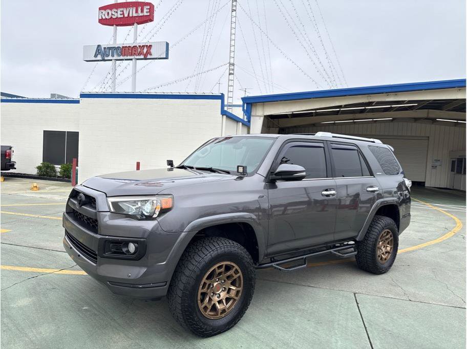 Used 2016 Toyota 4Runner Limited AWD/4WD image 1
