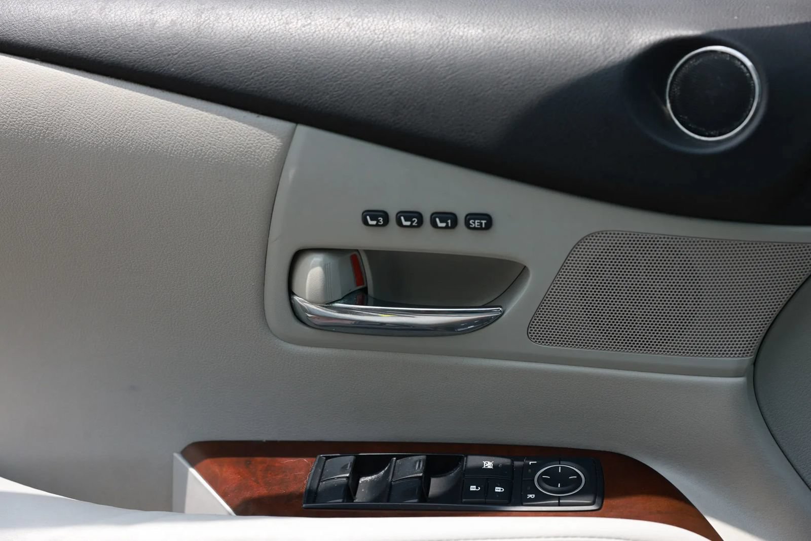 Used 2012 Lexus RX 350 FWD w/ Premium Pkg image 44