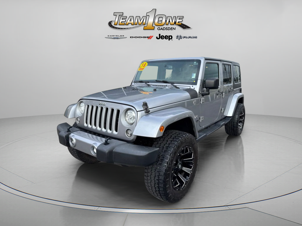 Used 2018 Jeep Wrangler Unlimited Sahara w/ Connectivity Group AWD/4WD image 4