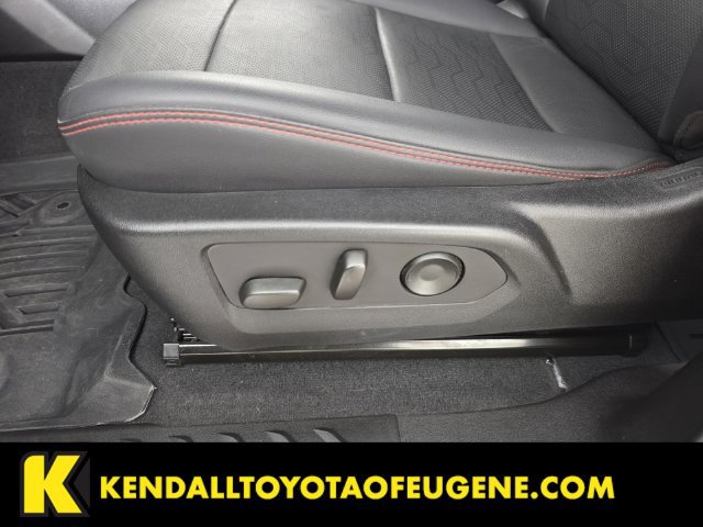 Used 2024 Chevrolet Colorado Z71 w/ Z71 Convenience Package 2 AWD/4WD image 28