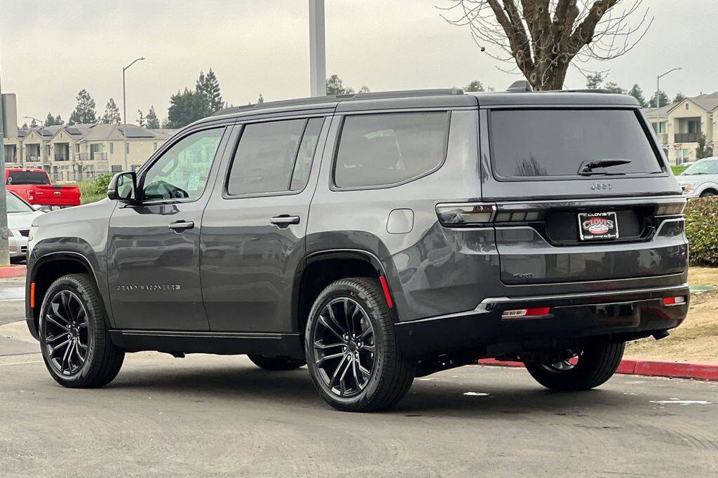 New 2026 Jeep Grand Wagoneer Summit w/ Premium Group III image 6
