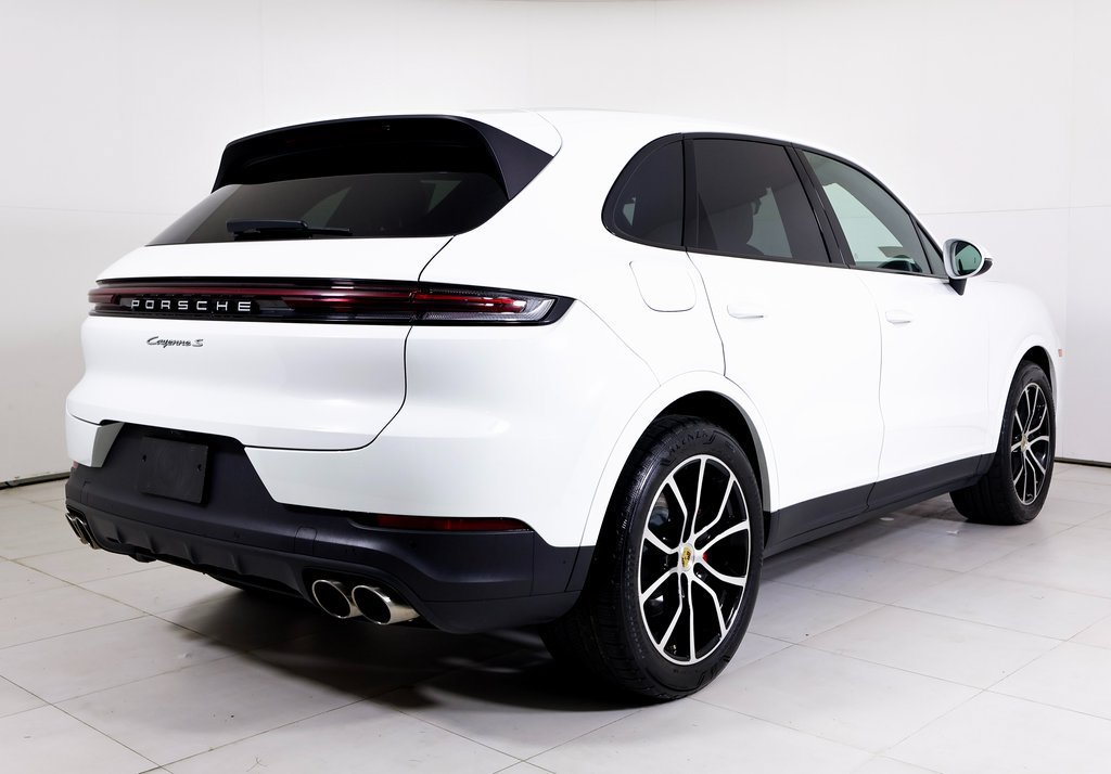 Certified 2024 Porsche Cayenne S AWD/4WD image 27