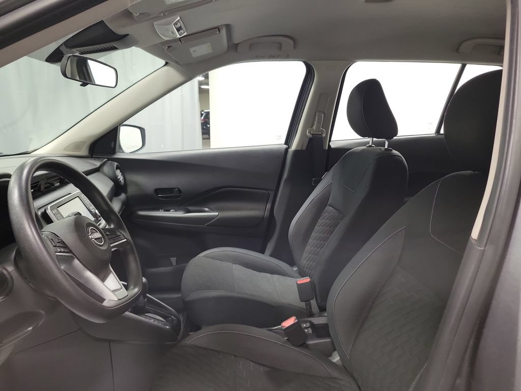 Used 2022 Nissan Kicks S FWD image 12