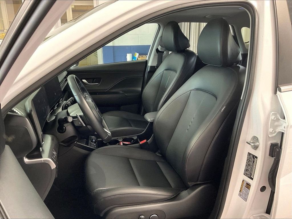 Used 2024 Hyundai Kona Limited FWD image 10