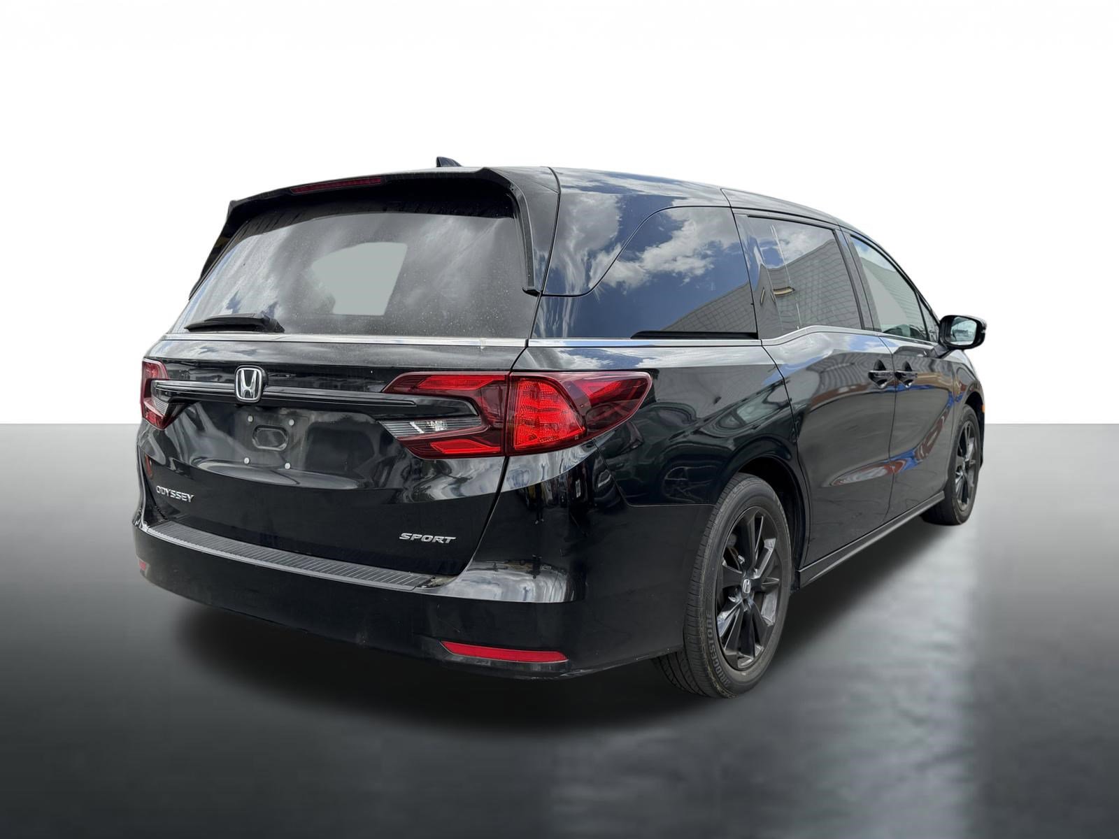 Used 2024 Honda Odyssey Sport image 7