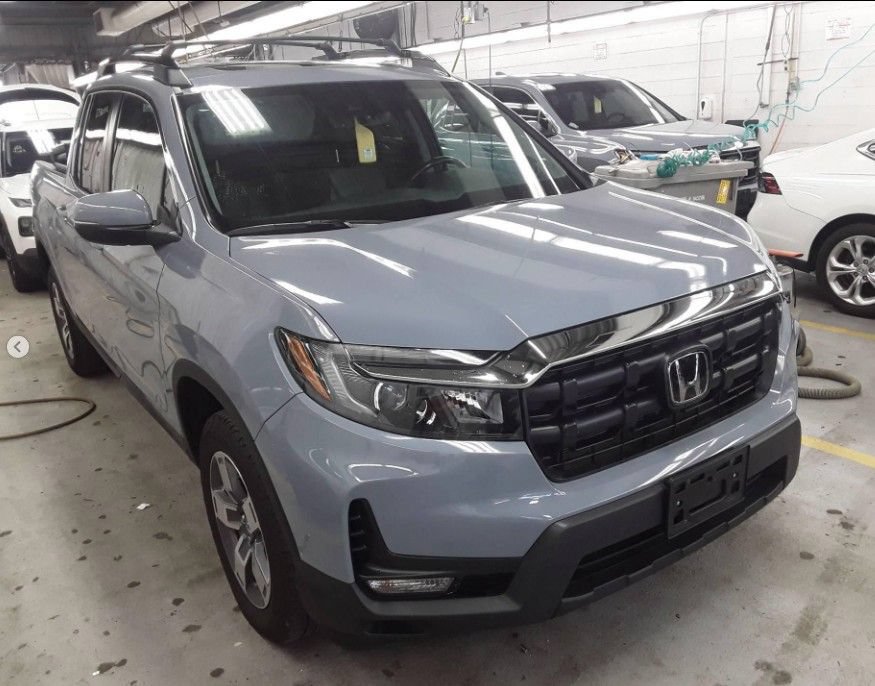 Used 2025 Honda Ridgeline RTL image 3