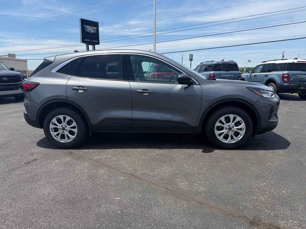 Used 2024 Ford Escape Active AWD/4WD image 9