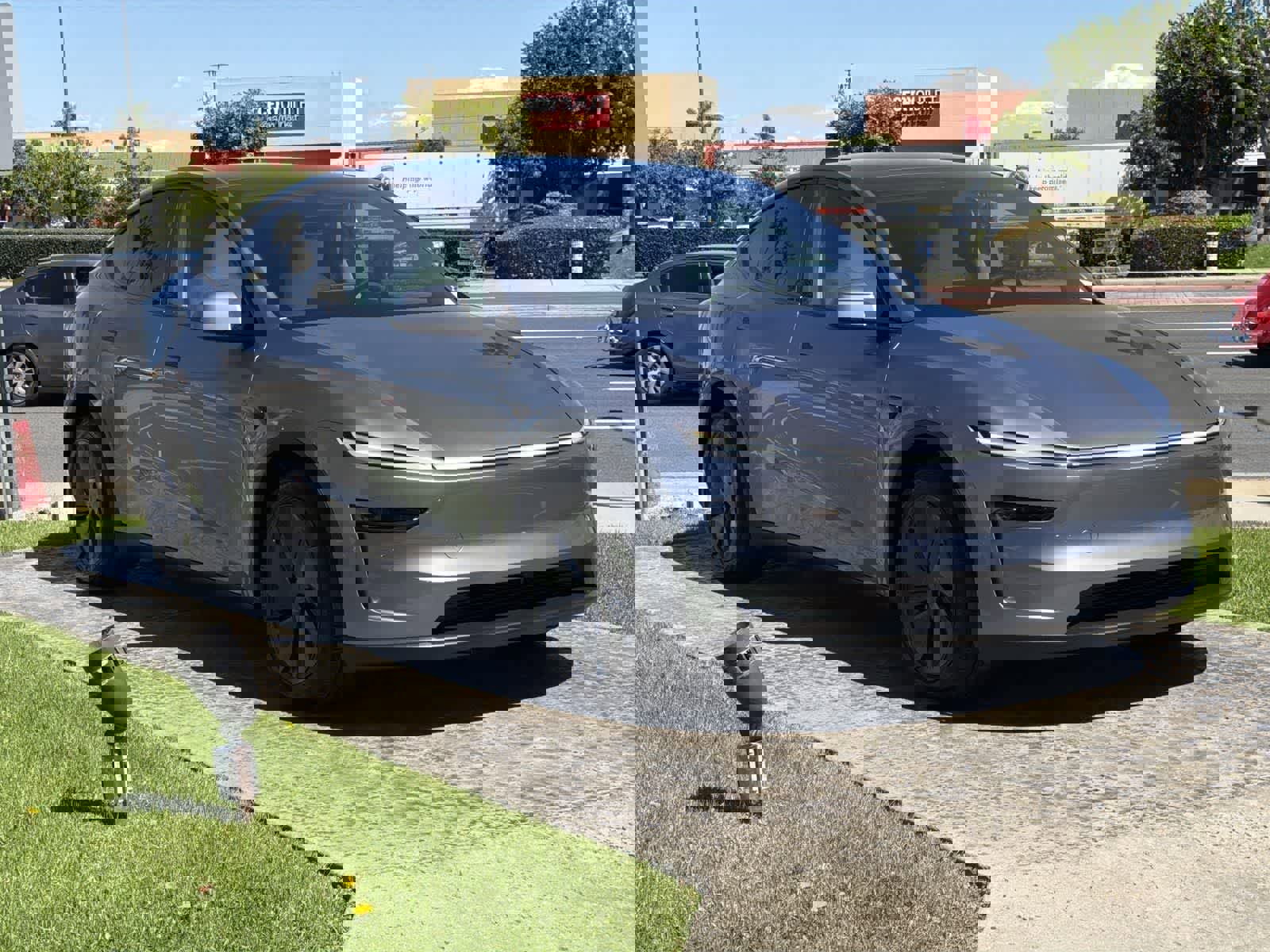 Used 2026 Tesla Model Y AWD image 8