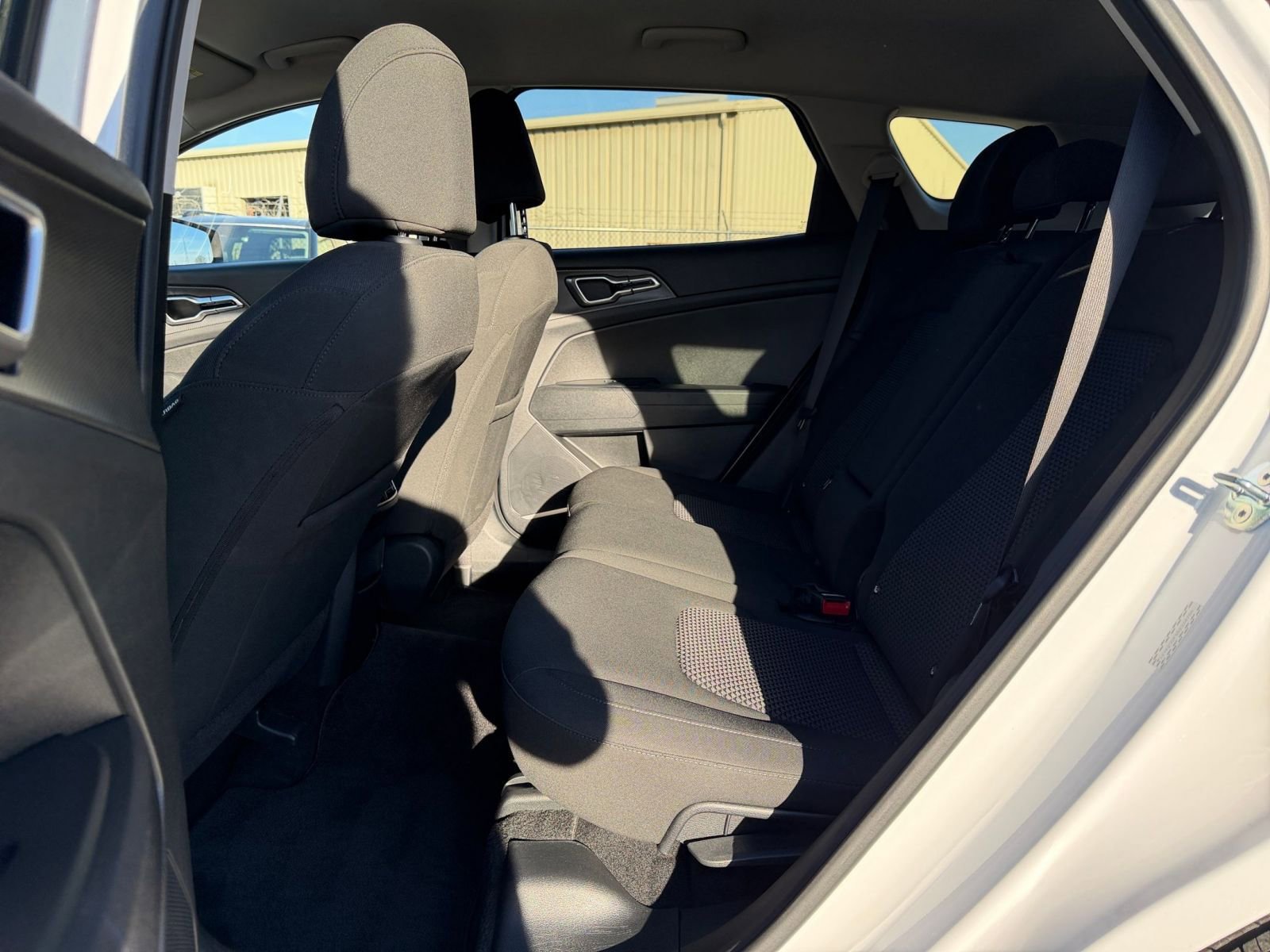 Used 2025 Kia Sportage LX image 24