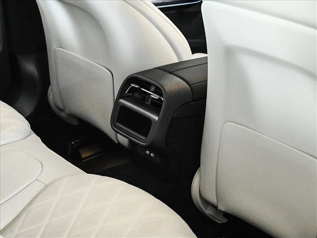 Used 2026 Mercedes-Benz E 450 4MATIC Sedan image 19