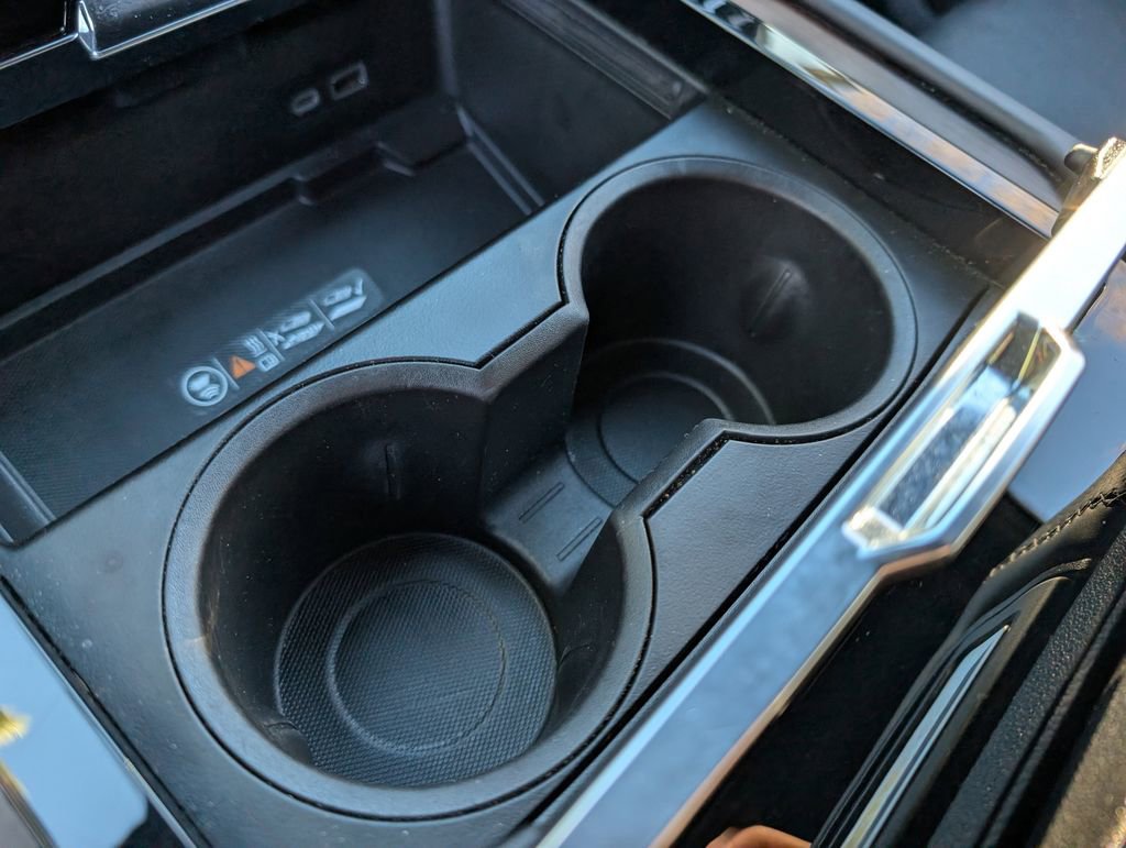 Used 2025 GMC Yukon Denali image 34