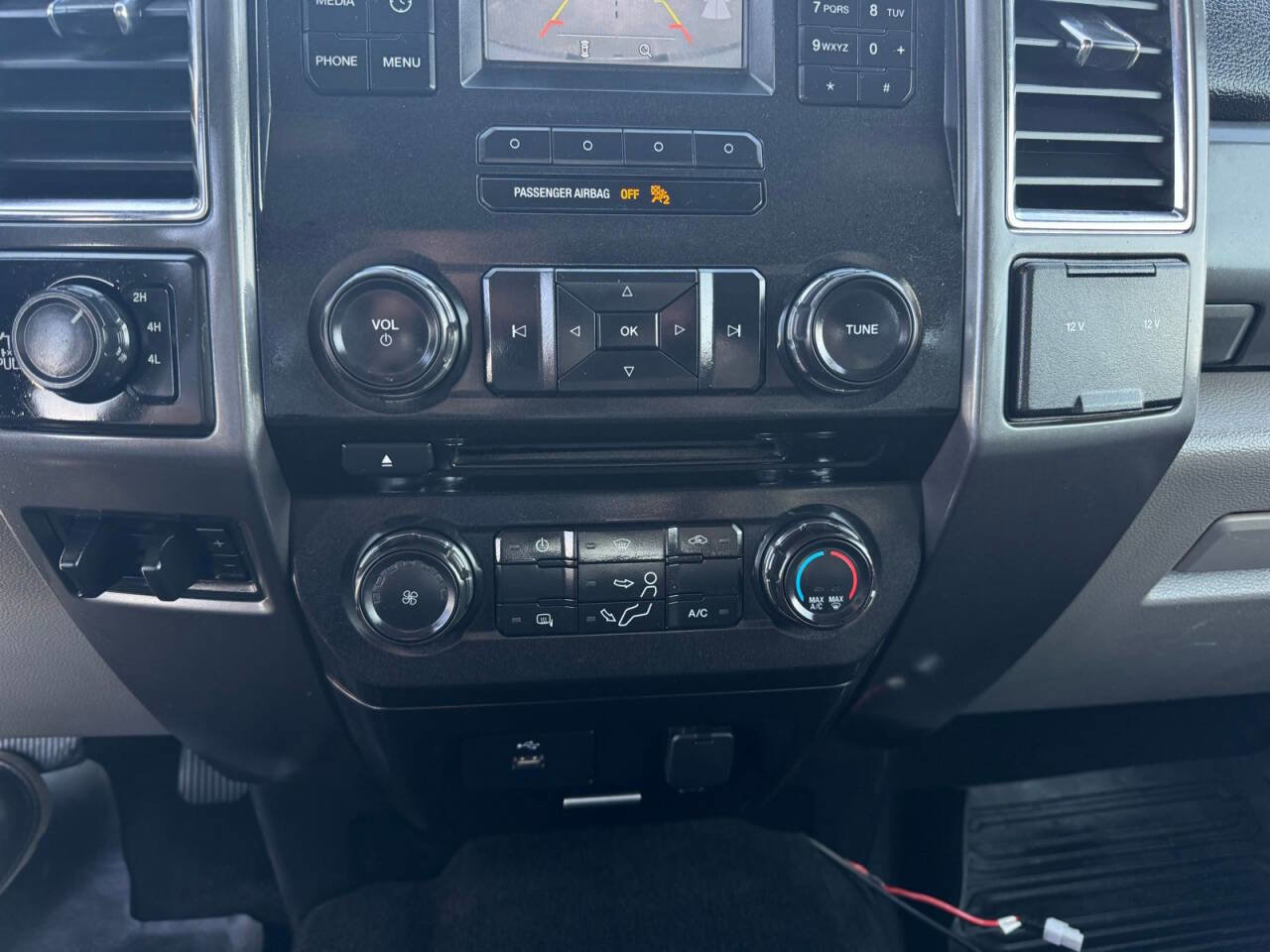 Used 2017 Ford F250 XLT w/ XLT Value Package image 26