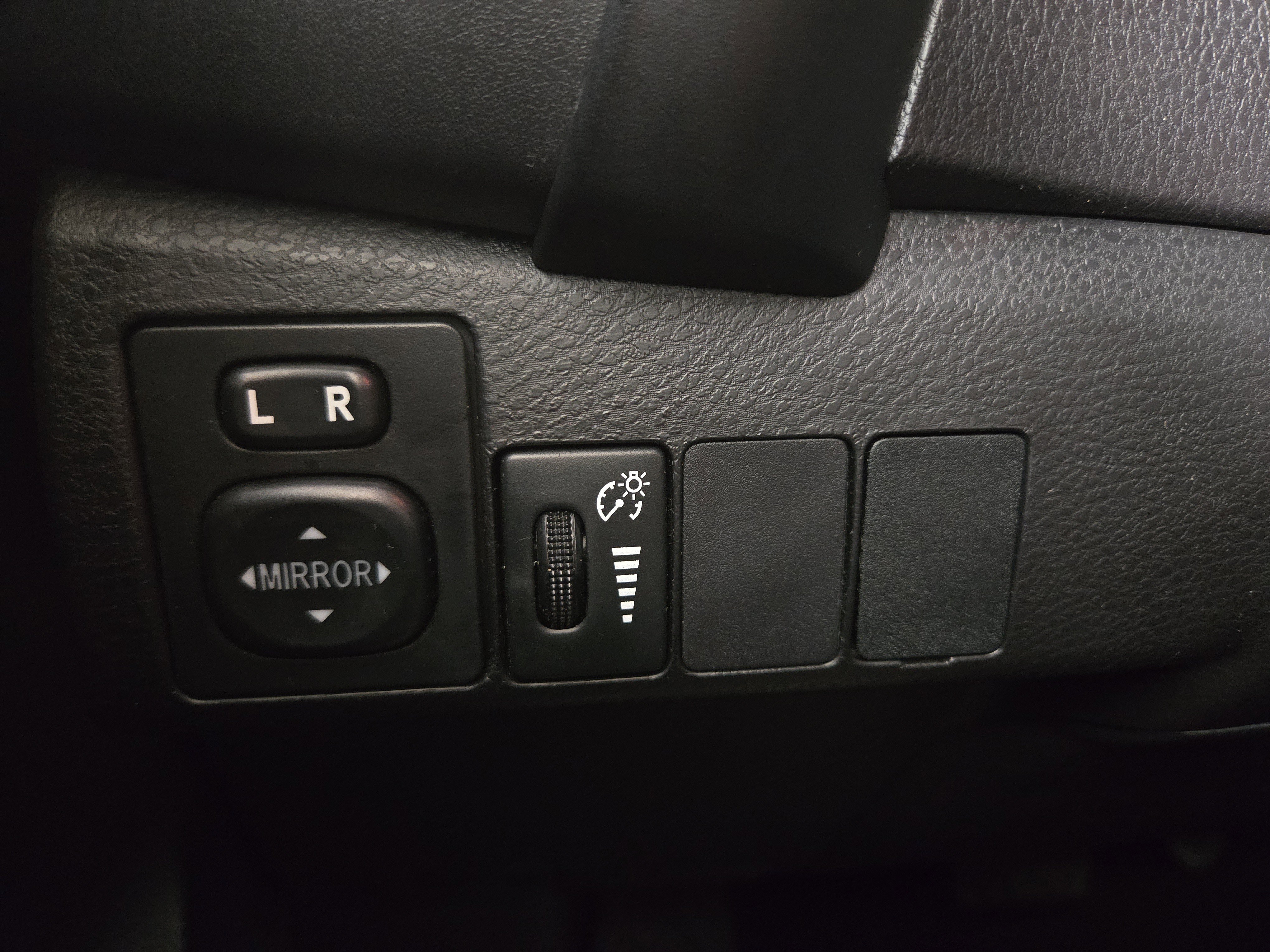 Used 2018 Toyota Corolla L image 24