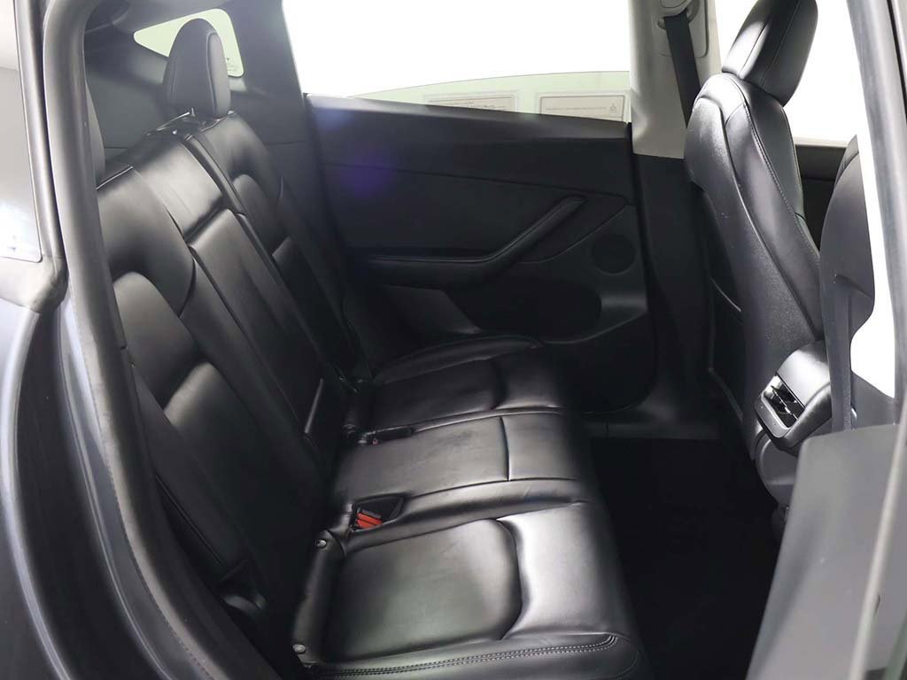 Used 2021 Tesla Model Y 2WD image 32