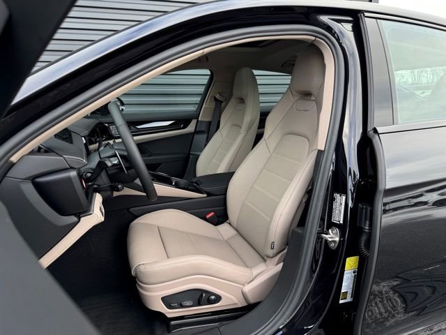 New 2026 Porsche Panamera 4 image 5