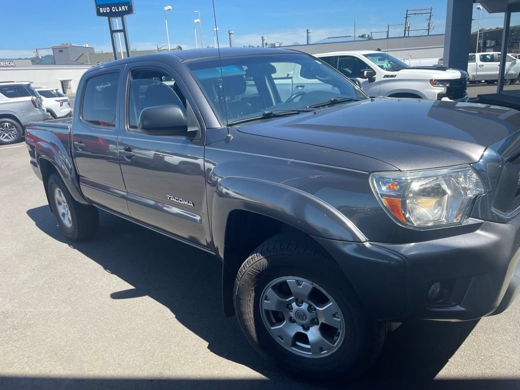 Used 2014 Toyota Tacoma 4x4 Double Cab w/ TRD Off-Road Package image 2