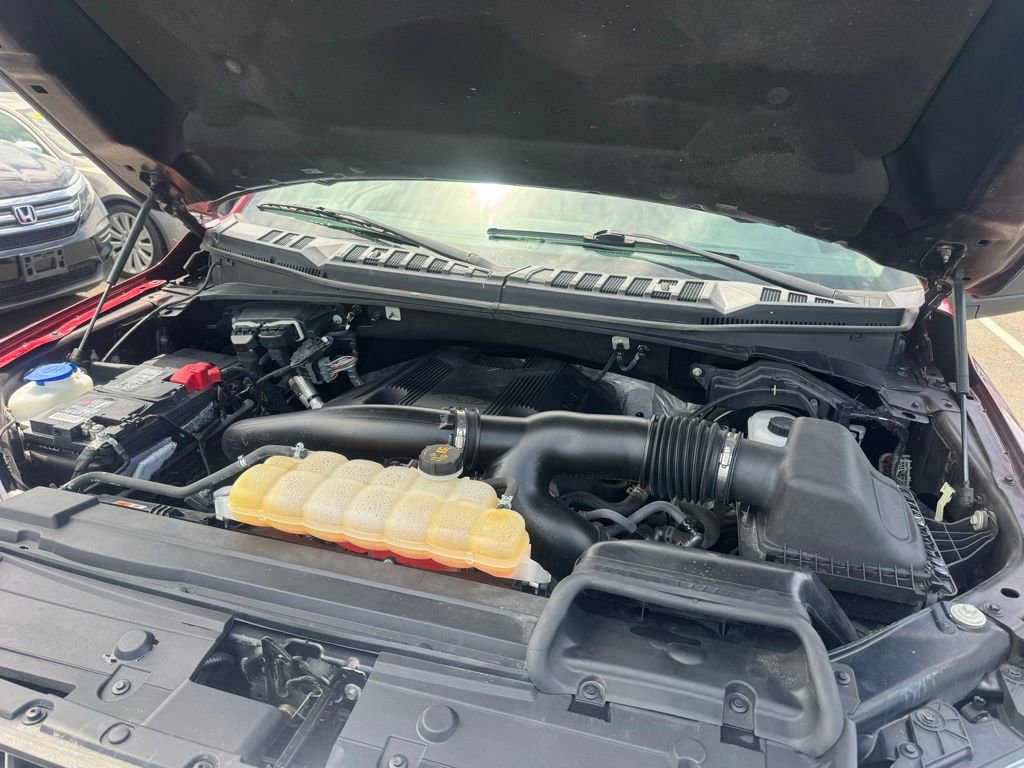 Used 2018 Ford F150 XLT w/ Equipment Group 302A Luxury AWD/4WD image 21