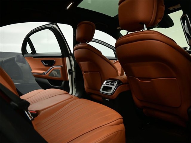 Used 2022 Mercedes-Benz S 500 S 500 image 37