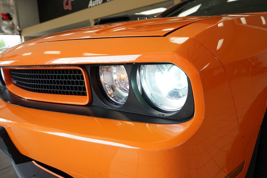 Used 2014 Dodge Challenger R/T RWD image 23