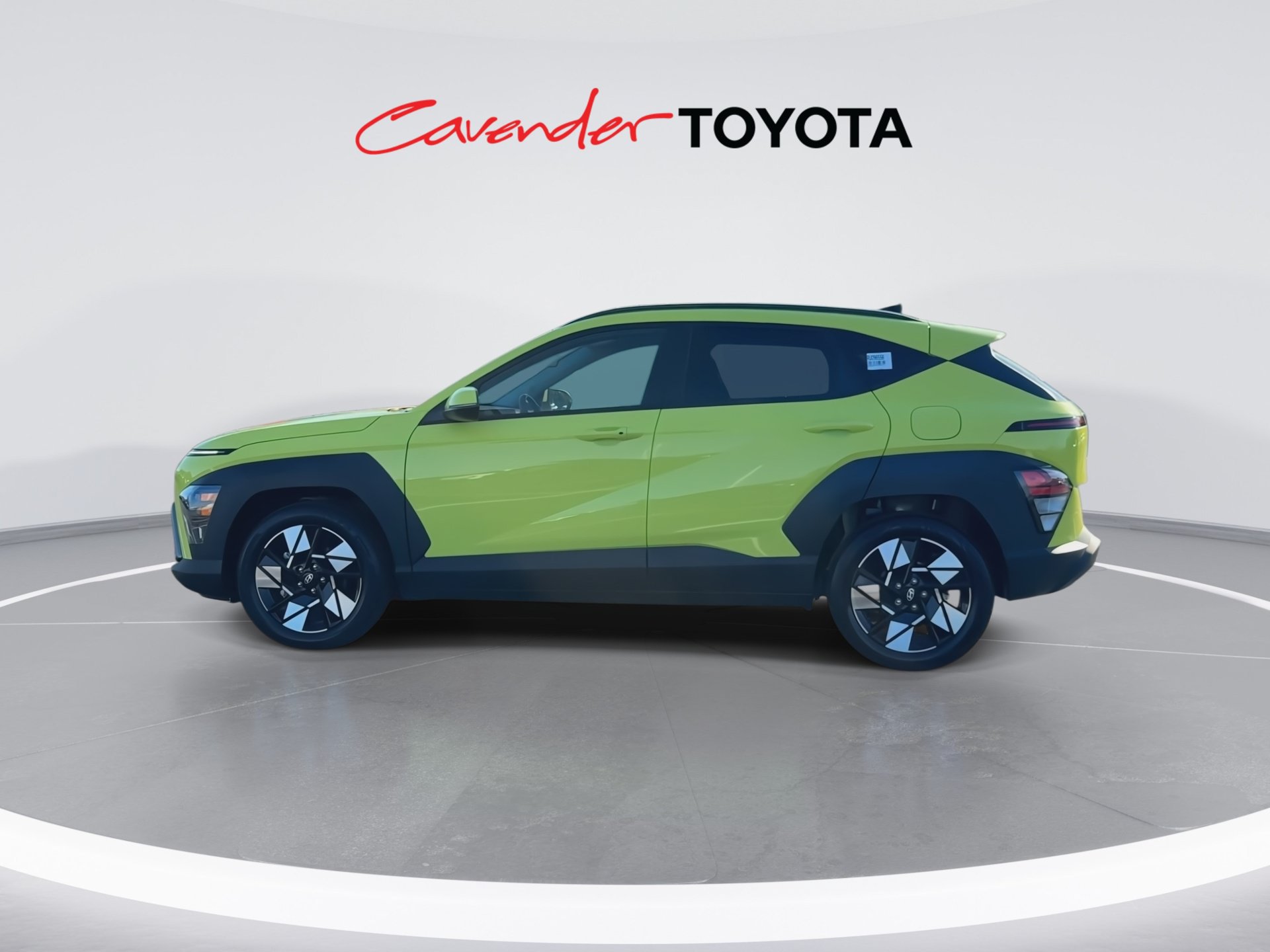 Used 2024 Hyundai Kona SEL FWD image 5
