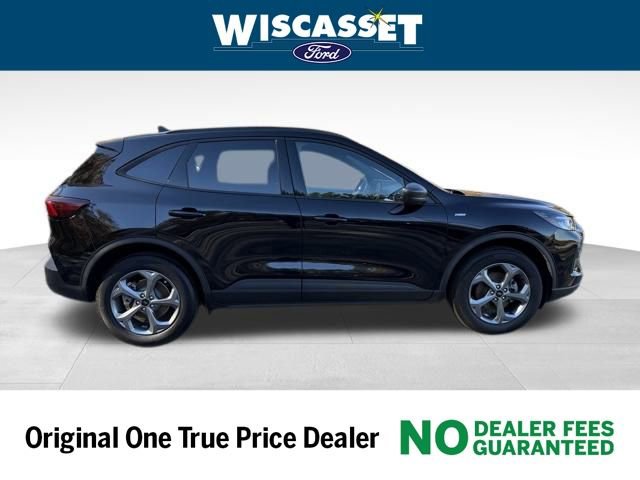Used 2025 Ford Escape ST-Line w/ Cold Weather Package image 6
