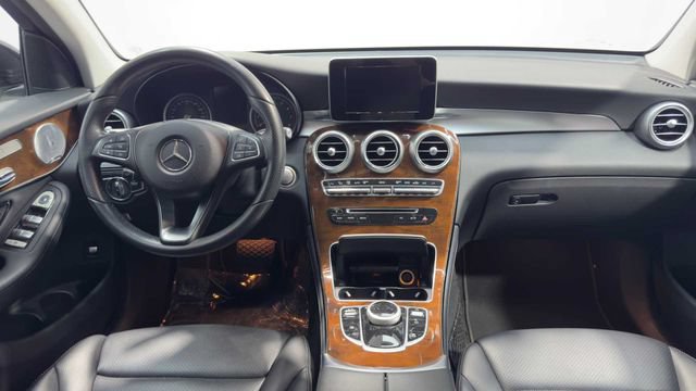 Used 2017 Mercedes-Benz GLC 300 4MATIC Coupe image 19