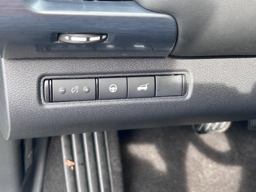 Used 2026 Nissan Pathfinder Rock Creek AWD/4WD image 15