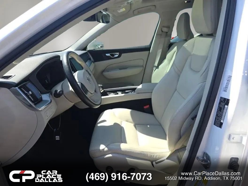 Used 2019 Volvo XC60 T5 Momentum image 9