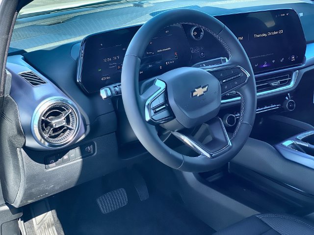 Used 2026 Chevrolet Equinox EV LT AWD/4WD image 18