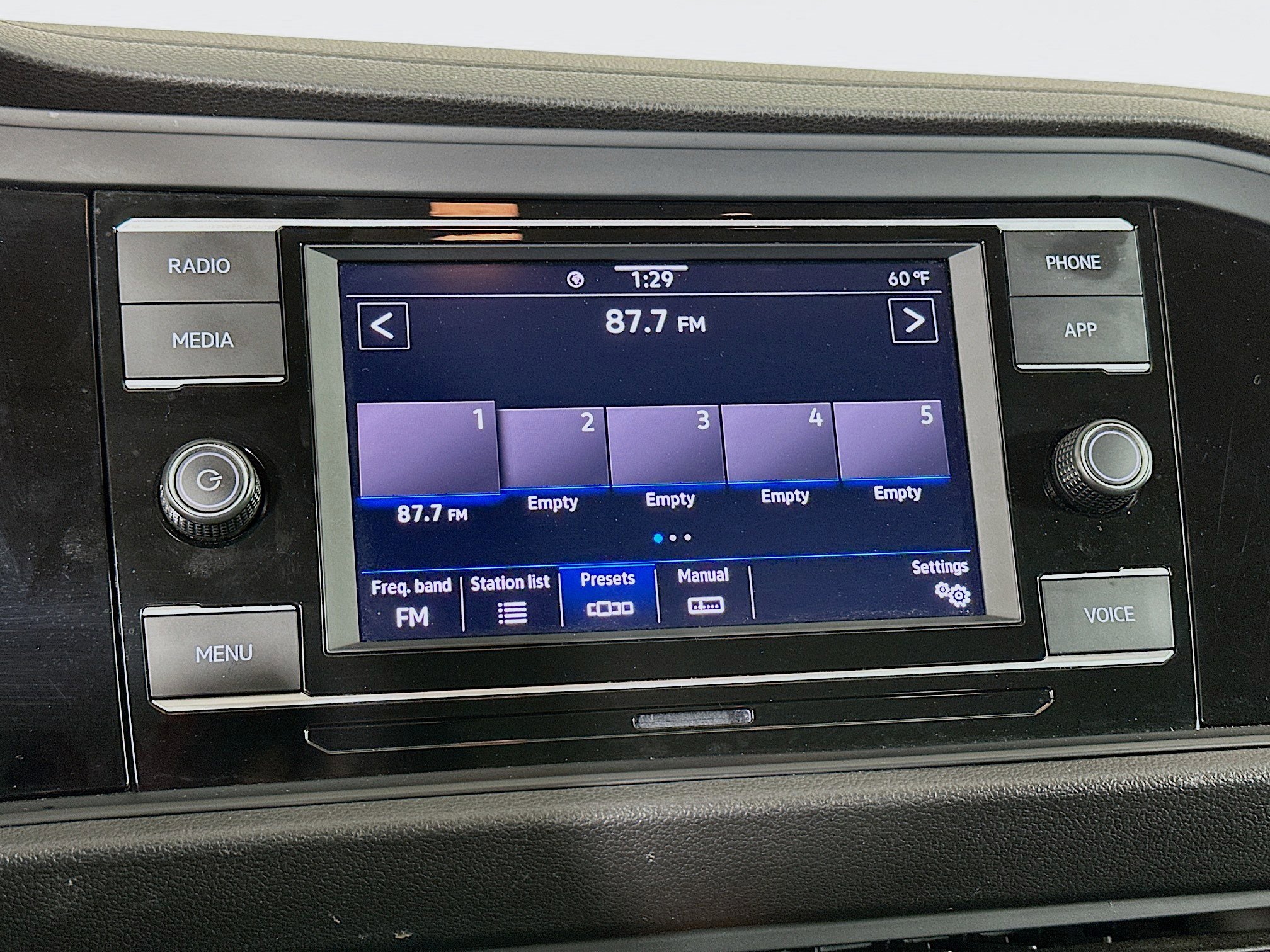 Used 2024 Volkswagen Jetta S image 21